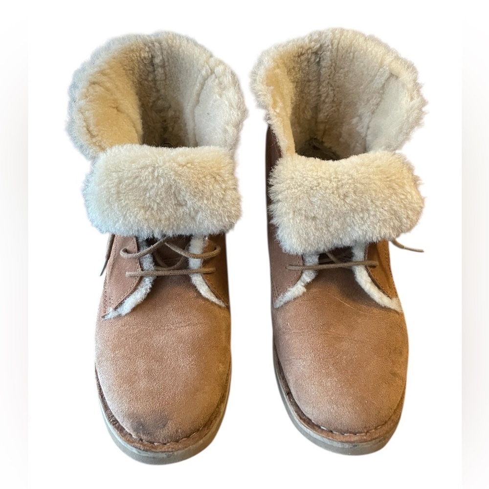 UGG QUINCY CHESTNUT SUEDE/ SHEEPSKIN ANKLE BOOTS - Picture 3 of 6